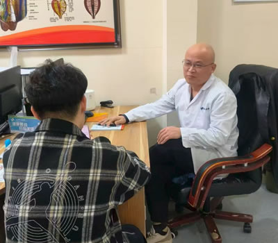 广安市|男科医师高朋磊：守护男性健康，专业男科诊疗